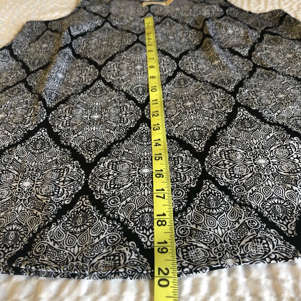 Filigree Tank - Picture 5 of 5
